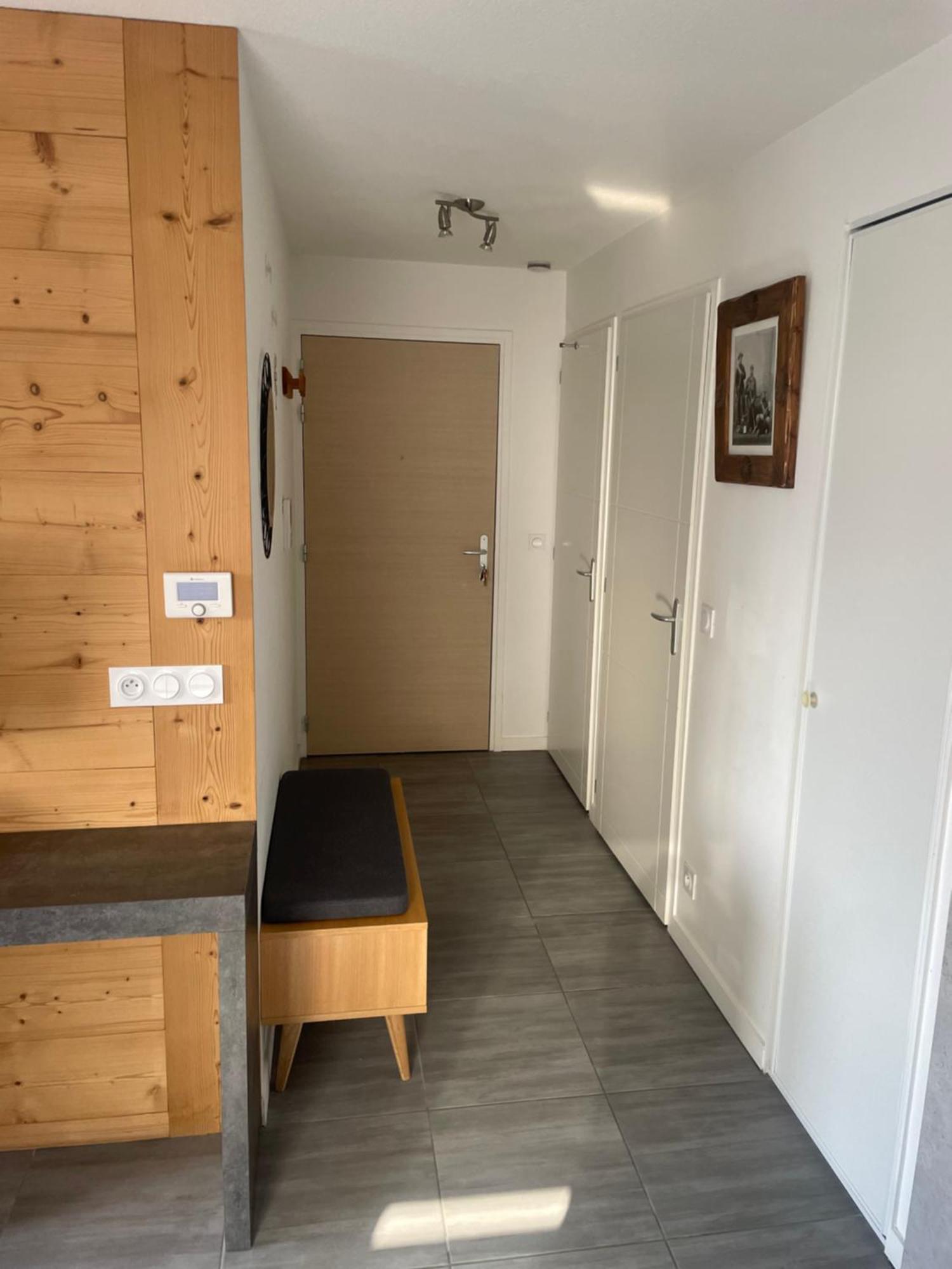 Charmant Appartement แซ็งต์-แฌร์เวส์-เลส์-แบ็งส์ ภายนอก รูปภาพ